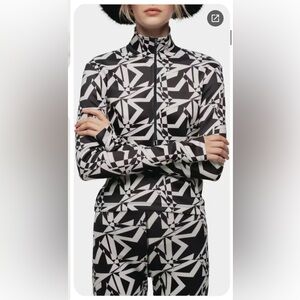 SOLD OUT Perfect Moment x H&M Ski Base Layer Set Top and Bottom XS NWT